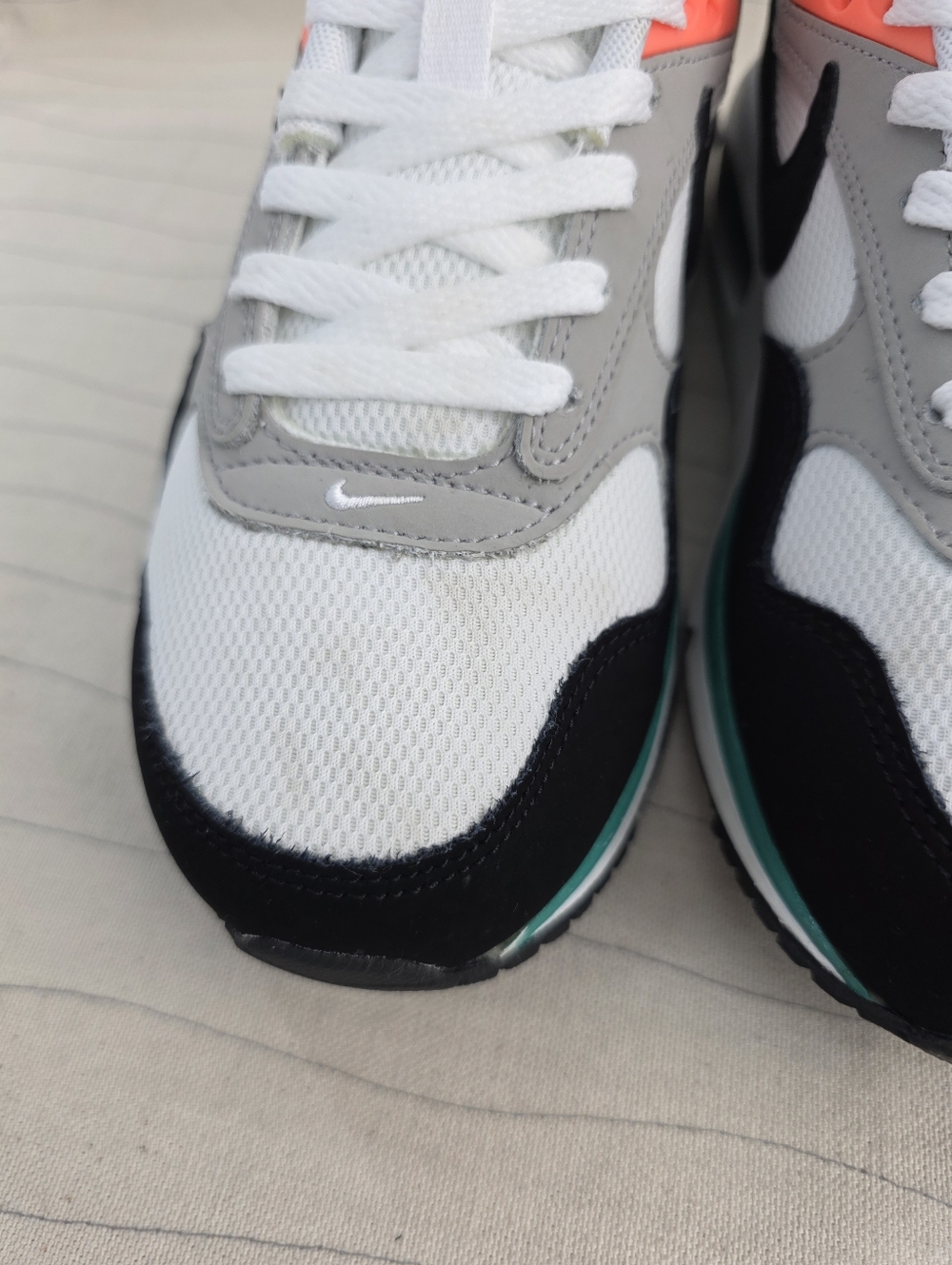 Nike Womens Air Max Correlate White Black New Green White Shoes 511417-136 Sz 7 - Picture 4 of 13